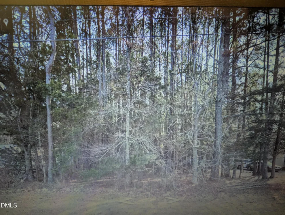 Unit for sale at 4 Plum Nutty Road, Henderson, NC 27537