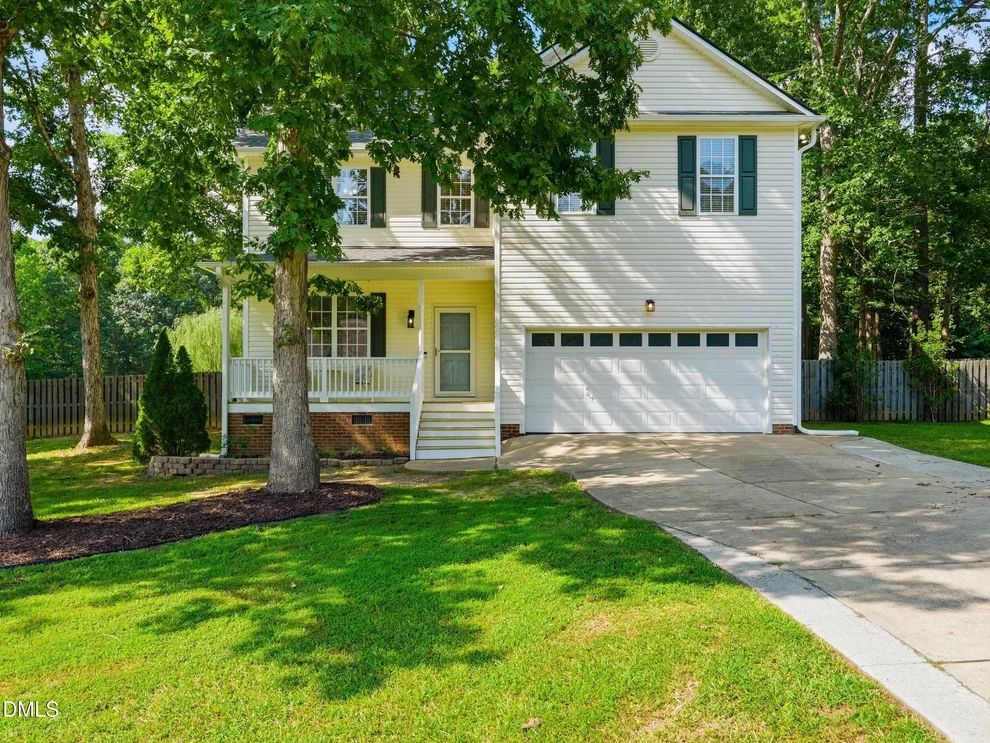 Unit for sale at 140 Oak Creek Drive, Clayton, NC 27520