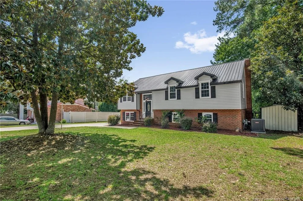 Unit for sale at 3614 Lakeshore Drive, Hope Mills, NC 28348
