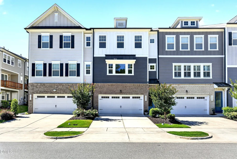 Unit for sale at 1063 Danvers Loop, Apex, NC 27523