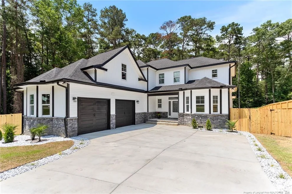Unit for sale at 995 E Central Avenue, Raeford, NC 28376