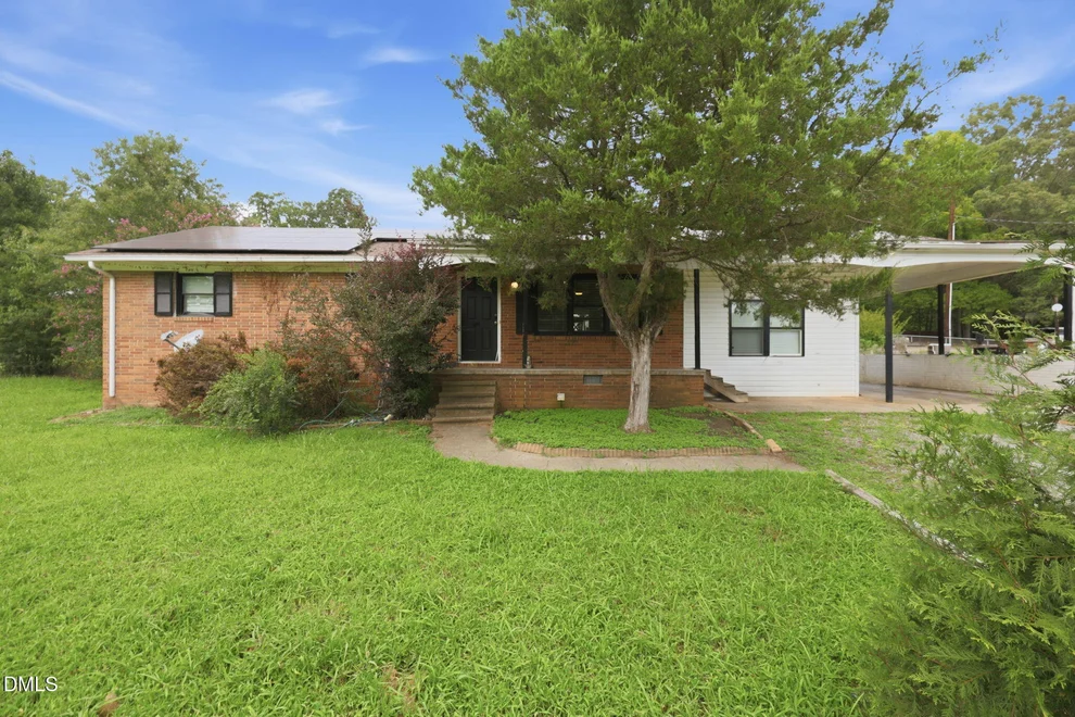 Unit for sale at 2202 Old Orchard Lane, Burlington, NC 27217
