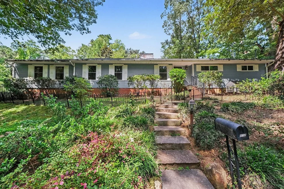 Unit for sale at 410 Brookside Drive, Chapel Hill, NC 27516
