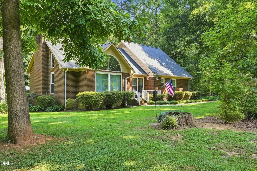 Unit for sale at 2558 Lovette Lane, Graham, NC 27253