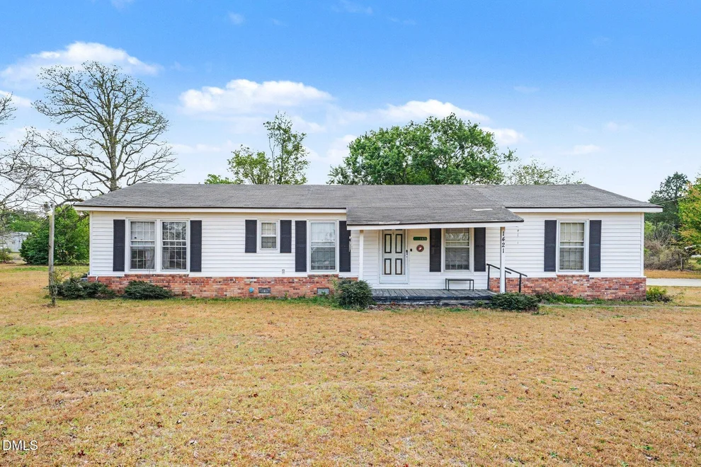 Unit for sale at 1421 Seabrook School Road, Fayetteville, NC 28312