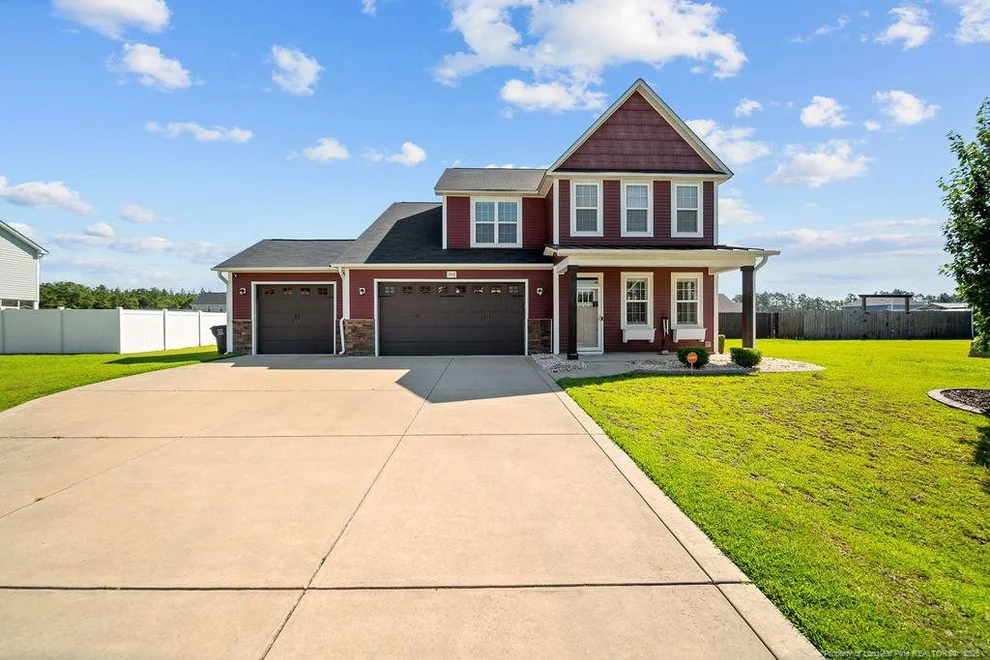 Unit for sale at 1442 Creekwood Road, Hope Mills, NC 28348
