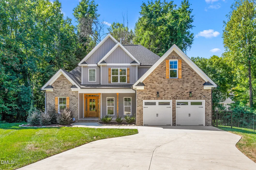 Unit for sale at 1115 Windham Court, Mebane, NC 27302