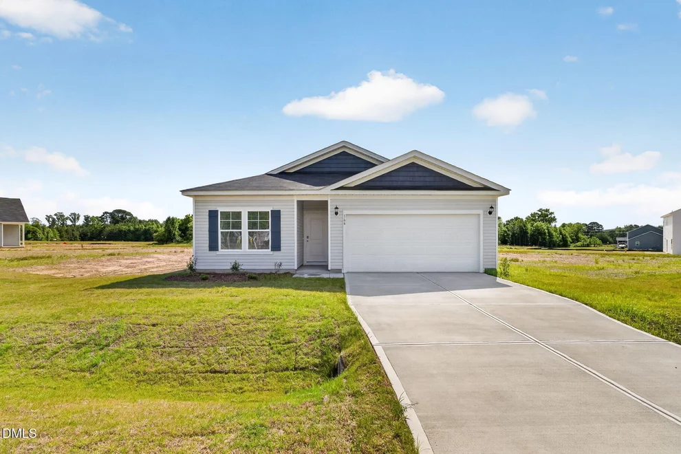 Unit for sale at 166 Shiloh Woods Circle, Smithfield, NC 27577