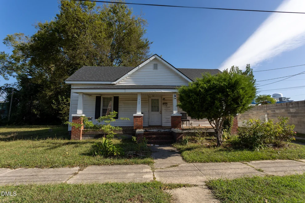 Unit for sale at 707 Massey Street, Smithfield, NC 27577