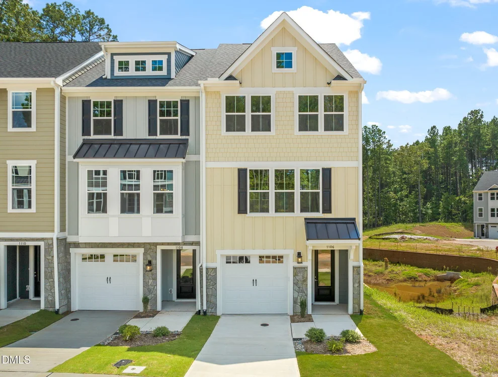Unit for sale at 1106 Blackthorn Lane, Durham, NC 27703