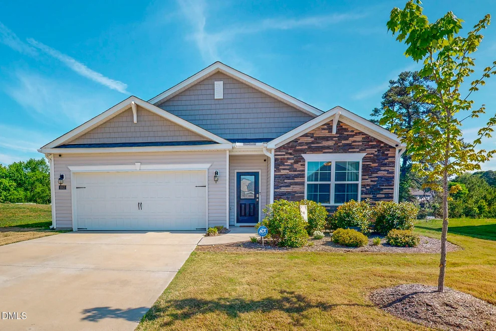 Unit for sale at 1017 Broadlands Way, Graham, NC 27253