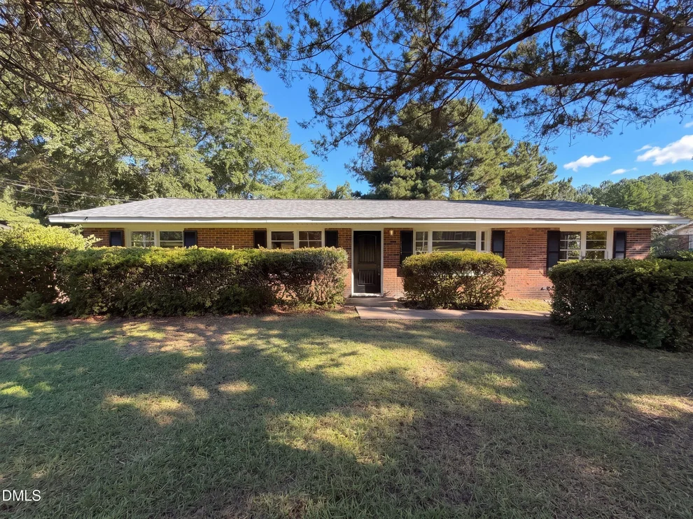 Unit for sale at 3224 Sandhill Drive, Fayetteville, NC 28306