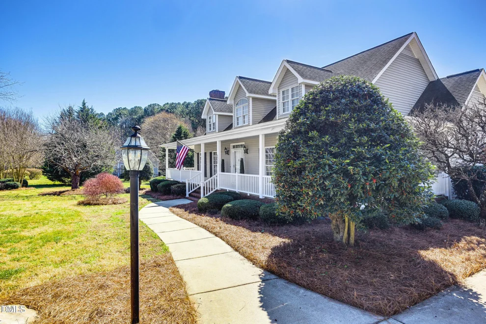 Unit for sale at 3337 Scarlet Oak Drive, Mebane, NC 27302