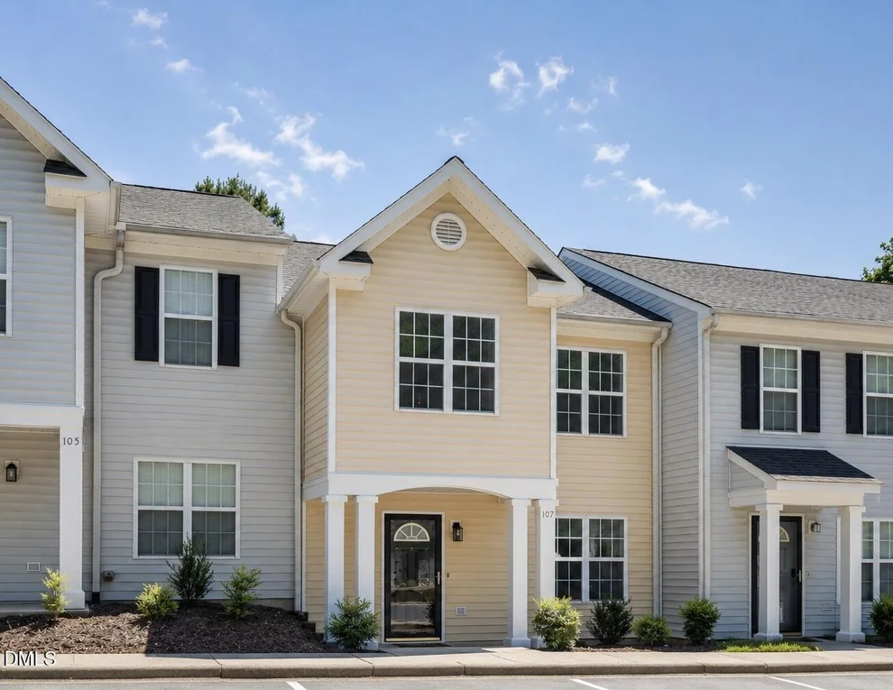 Unit for sale at 107 Harbor Haven Drive, Apex, NC 27502