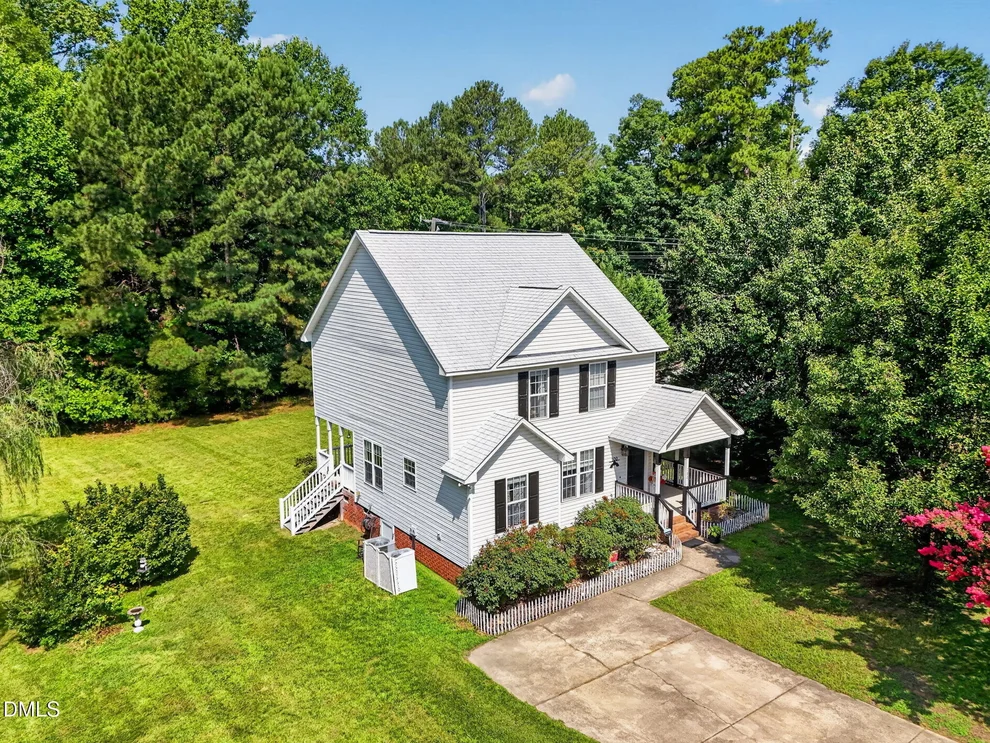 Unit for sale at 100 Trailwood Drive, Clayton, NC 27520
