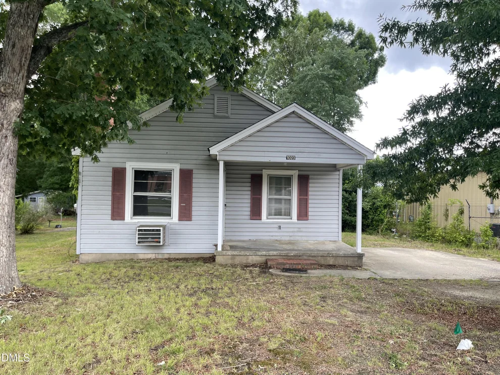 Unit for sale at 1023 Leasburg Road, Roxboro, NC 27573