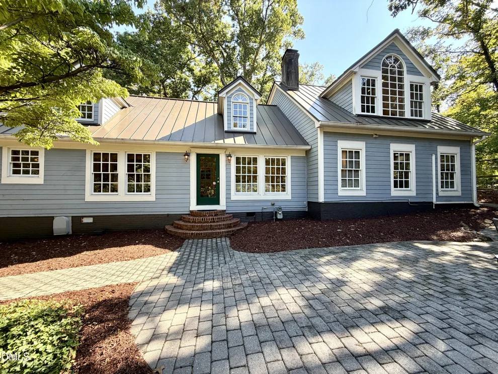 Unit for sale at 806 E Franklin Street, Chapel Hill, NC 27514