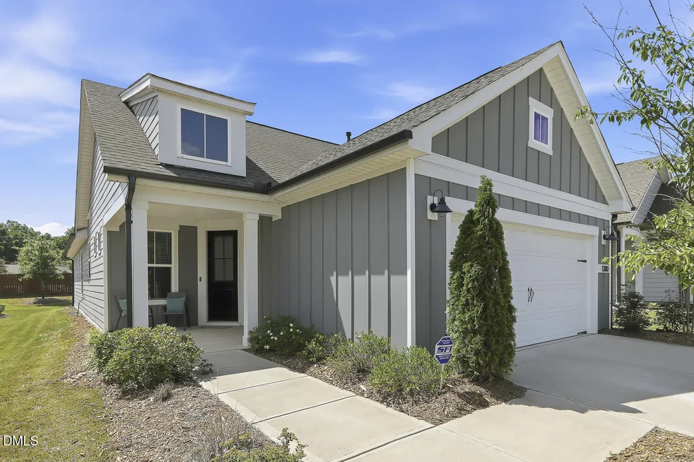 Unit for sale at 1300 Holly Blue Run, Fuquay Varina, NC 27526