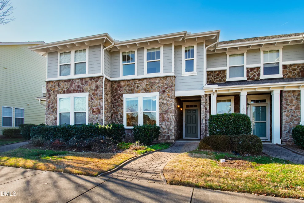 Unit for sale at 170 Point Comfort Lane, Cary, NC 27519