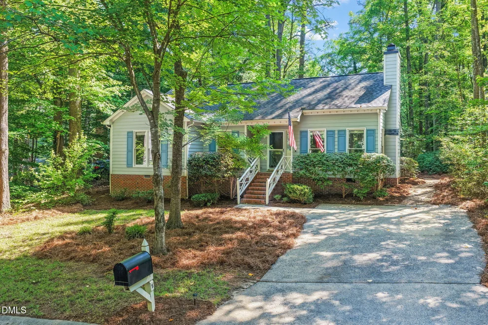 Unit for sale at 5 Briarfield Court, Durham, NC 27713