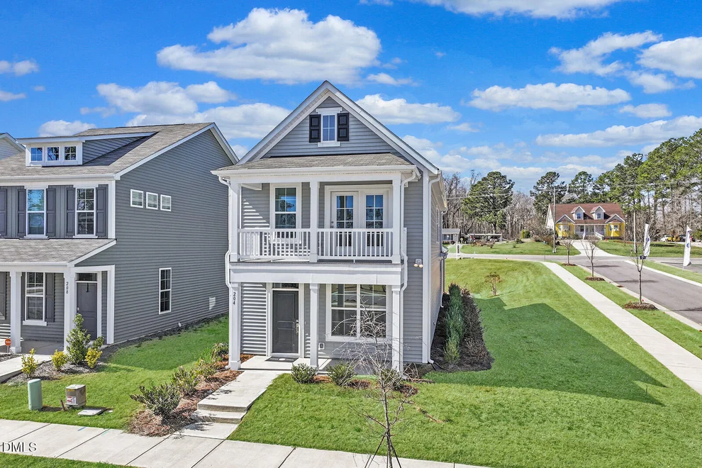 Unit for sale at 204 White Oak Garden Way, Garner, NC 27529