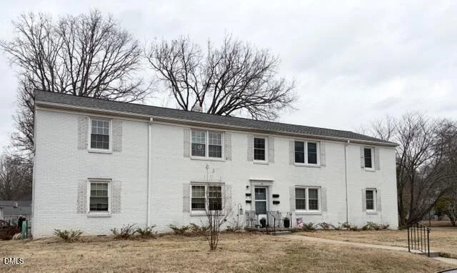 Unit for sale at 1400 Roslyn Drive, Burlington, NC 27215
