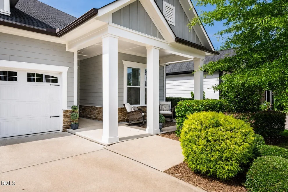 Unit for sale at 93 Abercorn Circle, Chapel Hill, NC 27516