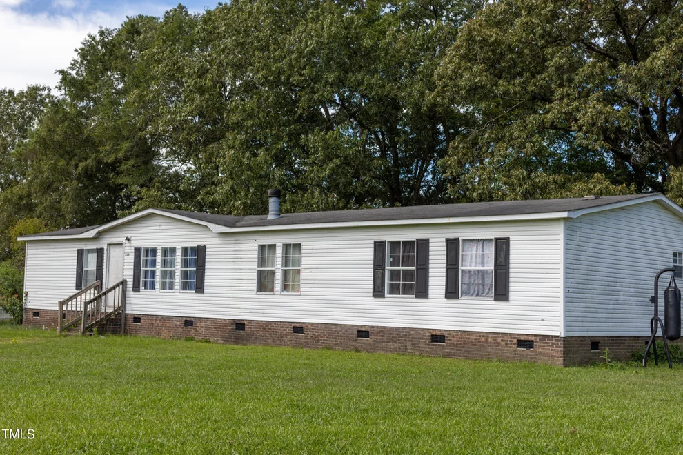 Unit for sale at 224 Cherokee Circle, Smithfield, NC 27577