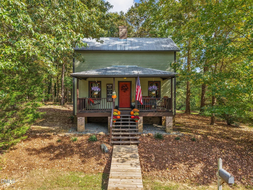 Unit for sale at 2419 Hodges Road, Burlington, NC 27217