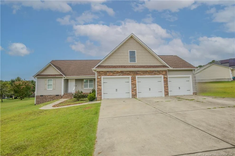 Unit for sale at 74 Jaylin Oaks Drive, Spring Lake, NC 28390