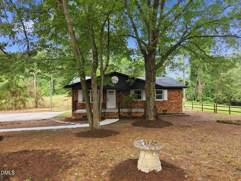Unit for sale at 2005 Patterson Road, Durham, NC 27704