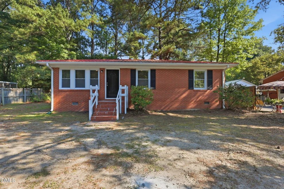Unit for sale at 113 E Franklin Street, Zebulon, NC 27597