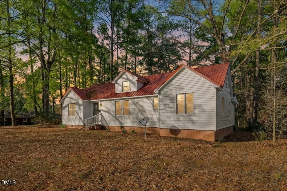 Unit for sale at 210 N Monroe Avenue, Sanford, NC 27330