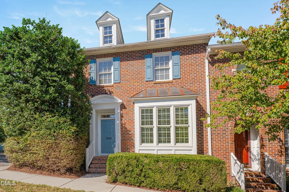 Unit for sale at 200 Greenview Drive, Chapel Hill, NC 27516