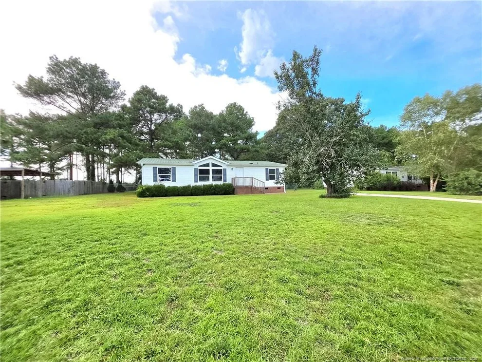 Unit for sale at 124 Franklin Road, Raeford, NC 28376
