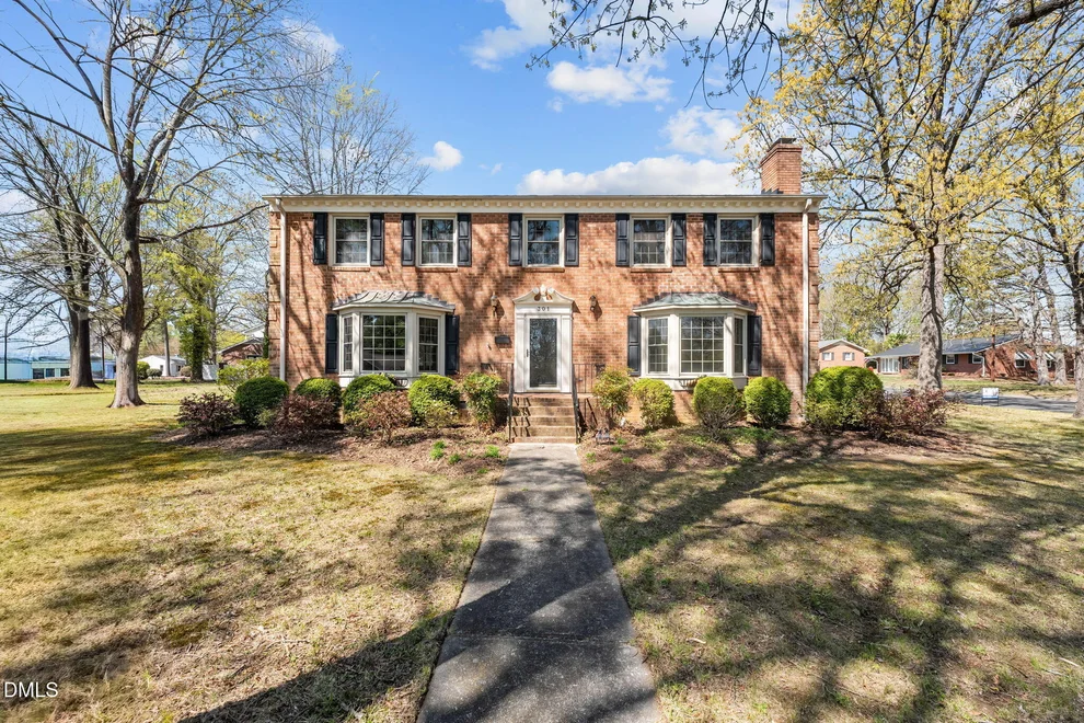 Unit for sale at 301 Jones Street, Graham, NC 27253