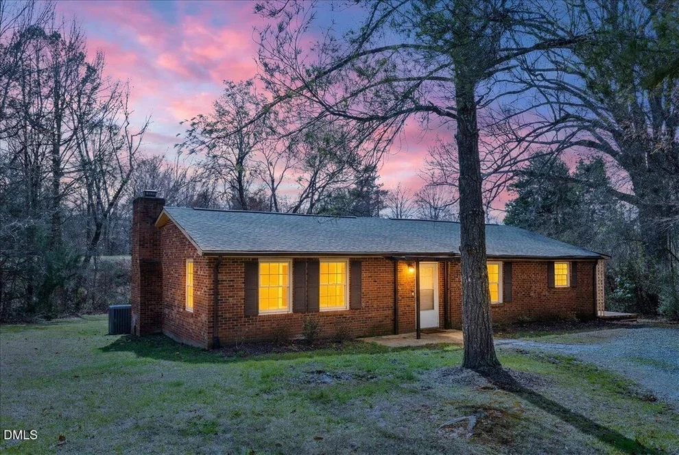 Unit for sale at 110 Hill Street, Hillsborough, NC 27278