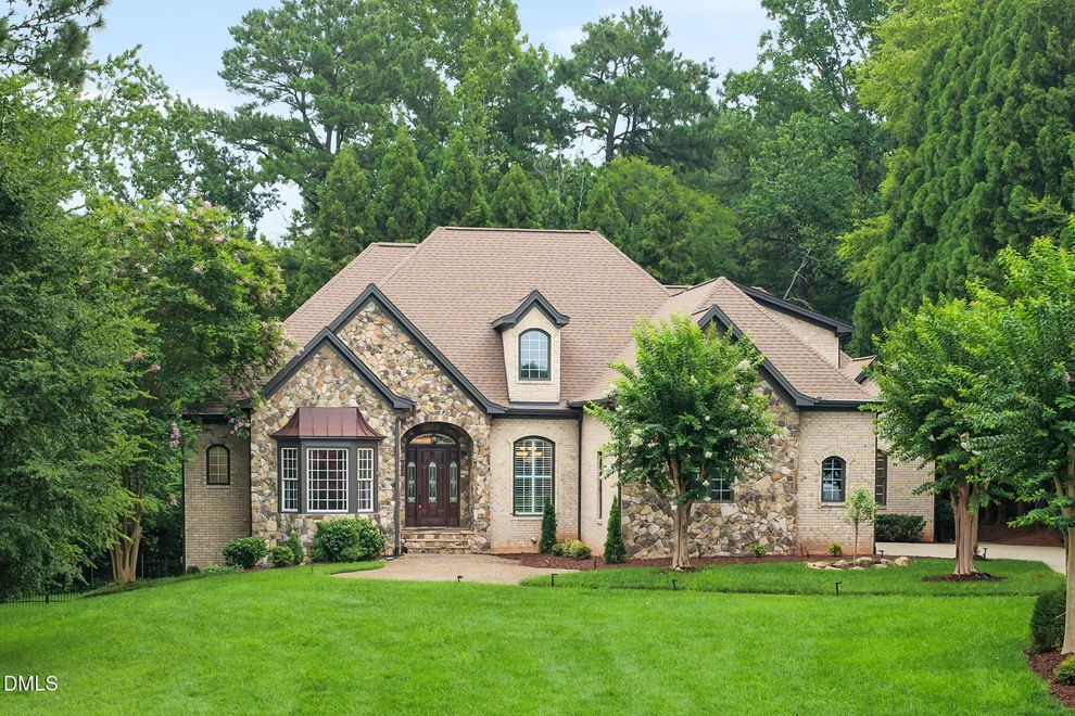 Unit for sale at 6116 Crescent Knoll Drive, Raleigh, NC 27614