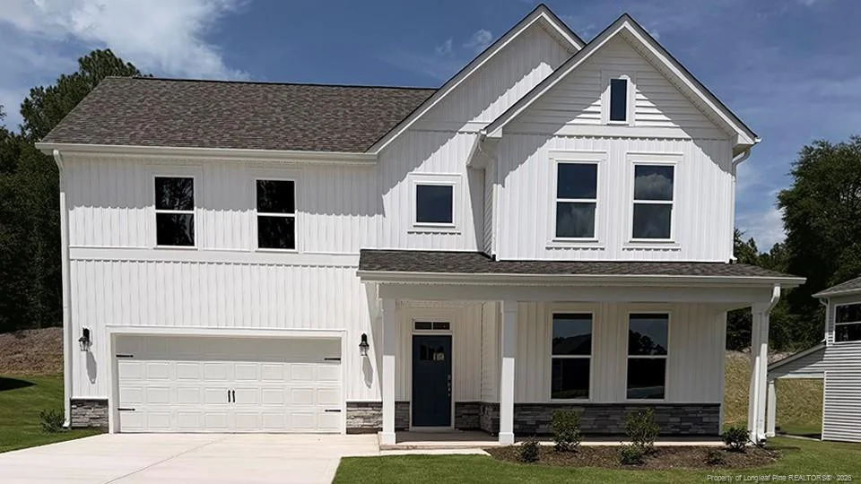 Unit for sale at 1025 Martin Farms Boulevard, Aberdeen, NC 28315