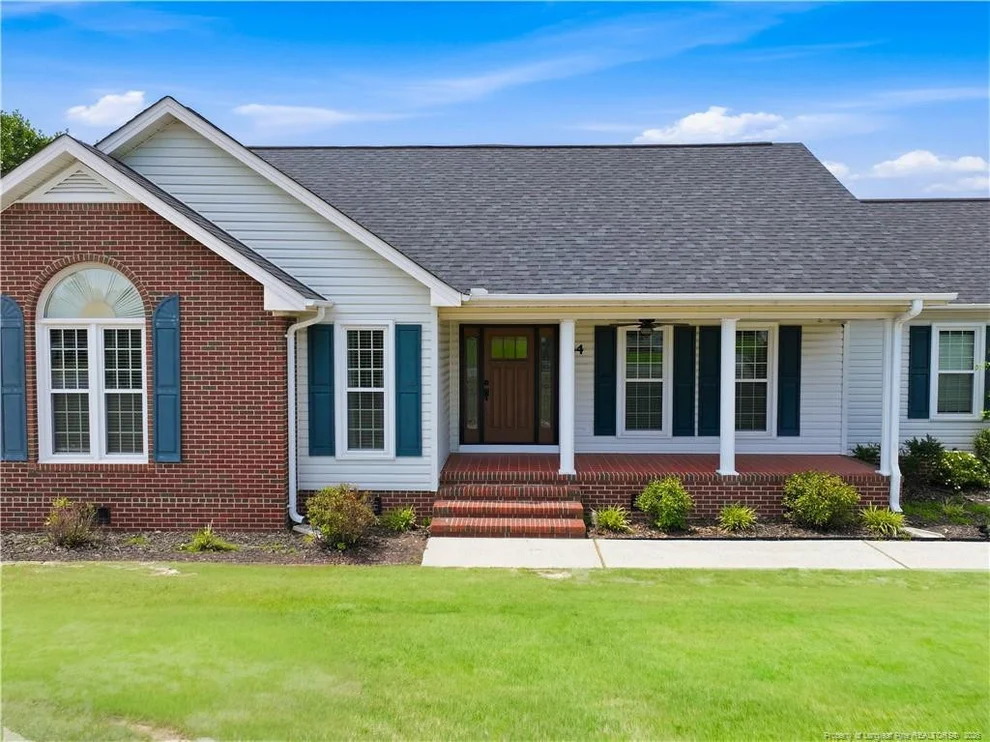 Unit for sale at 44 Oak Hill Drive, Dunn, NC 28334