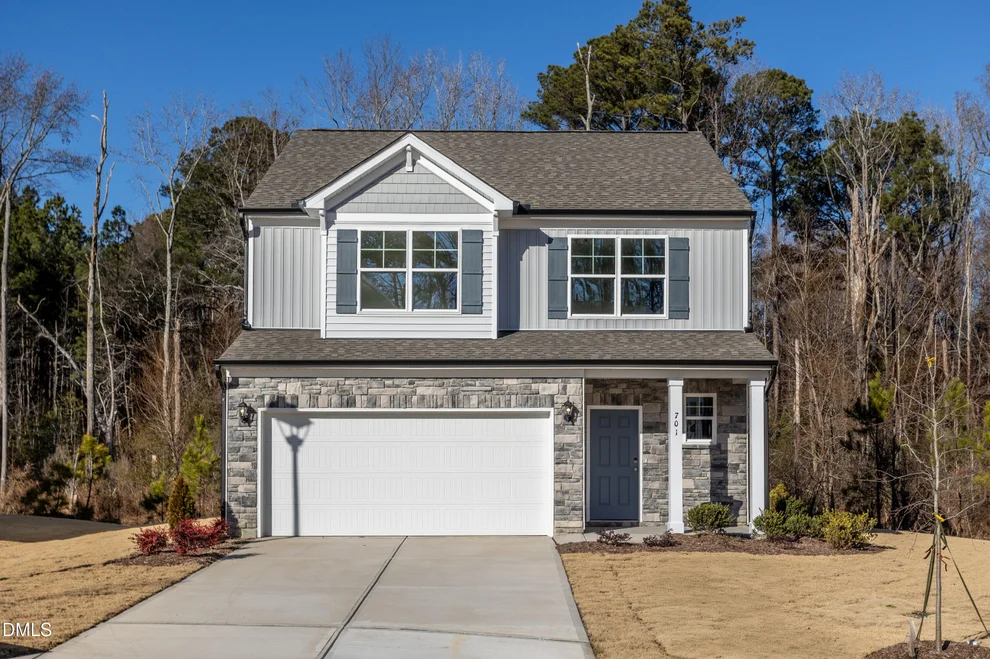 Unit for sale at 701 Highview Drive, Benson, NC 27504