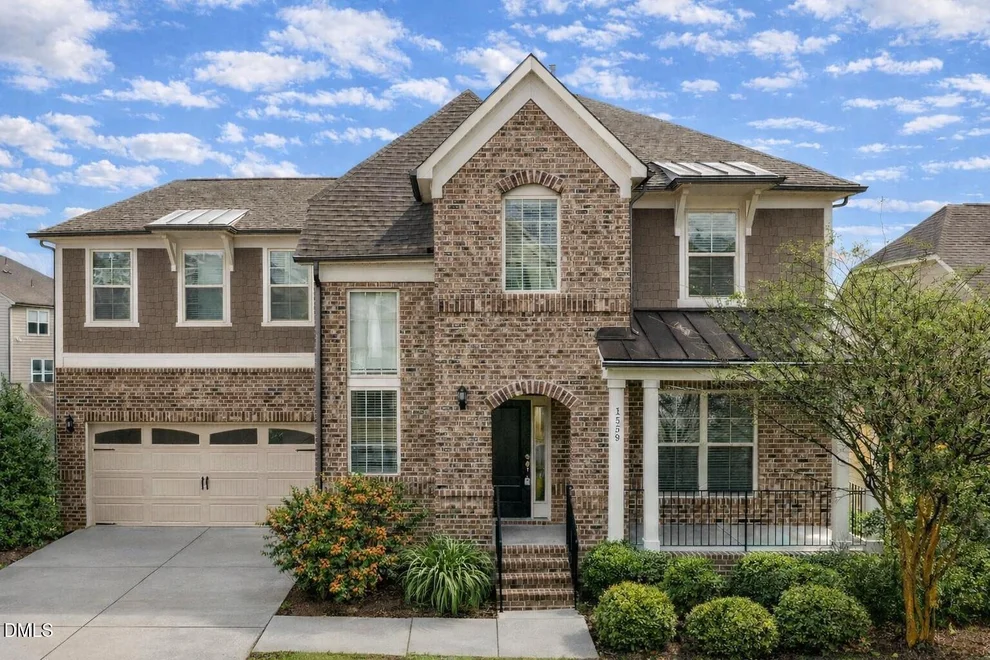 Unit for sale at 1559 Kythira Drive, Apex, NC 27502