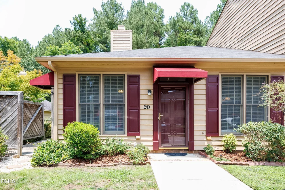 Unit for sale at 90 Stone Hill Court, Durham, NC 27704
