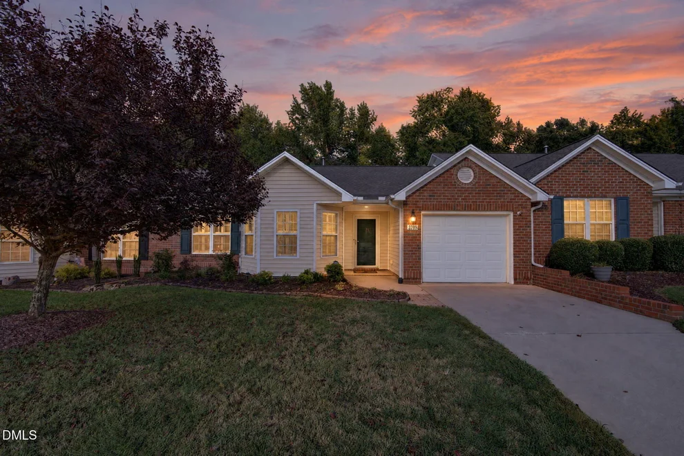 Unit for sale at 3709 Tartan Lane, Burlington, NC 27215