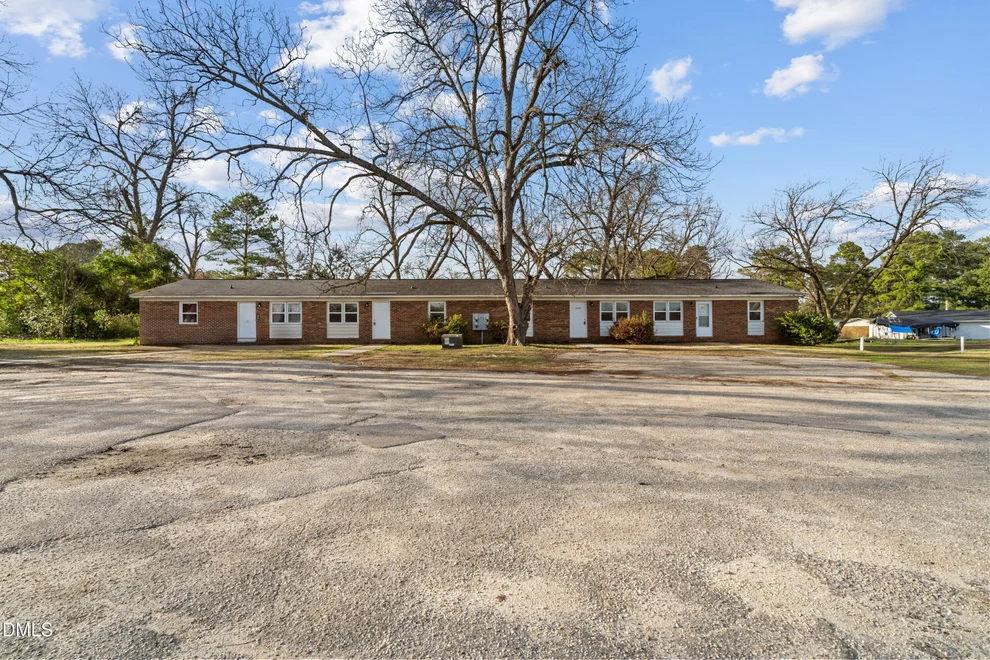 Unit for sale at 1218 Southwood Drive, Fayetteville, NC 28304