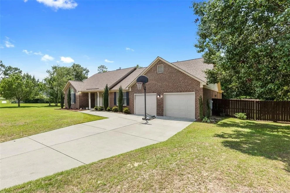 Unit for sale at 726 Foxcroft Drive, Fayetteville, NC 28311
