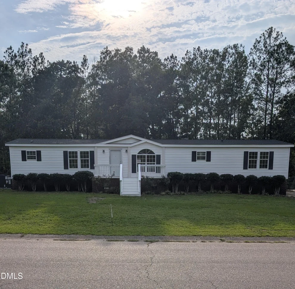 Unit for sale at 104 Franklin Road, Raeford, NC 28376