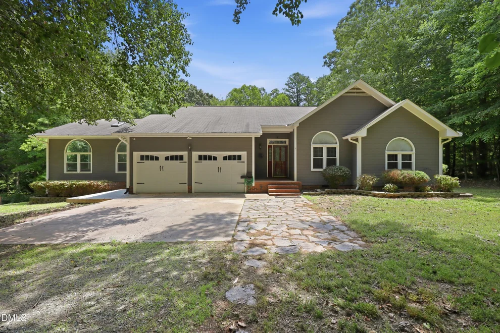 Unit for sale at 3844 Swepsonville Saxapahaw Road, Graham, NC 27253
