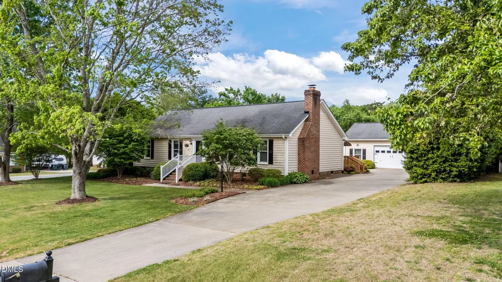 Unit for sale at 101 Meadow Park, Oxford, NC 27565