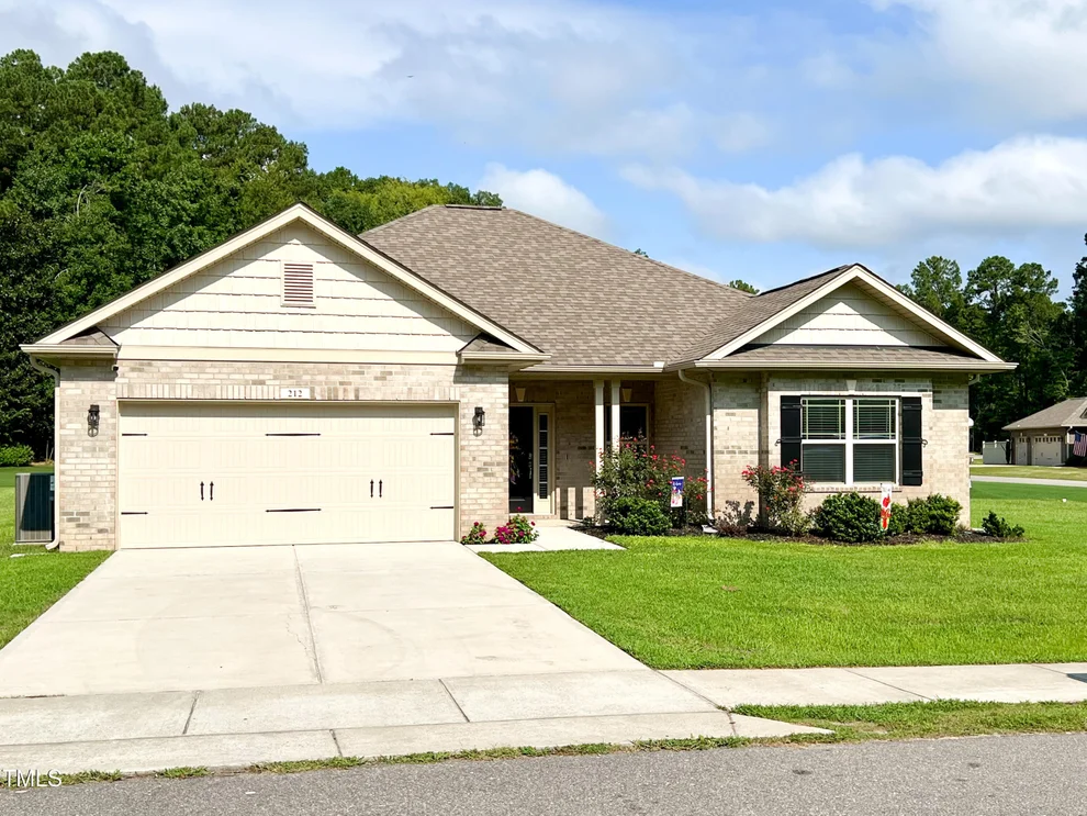 Unit for sale at 212 Woodwater Circle, Lillington, NC 27546